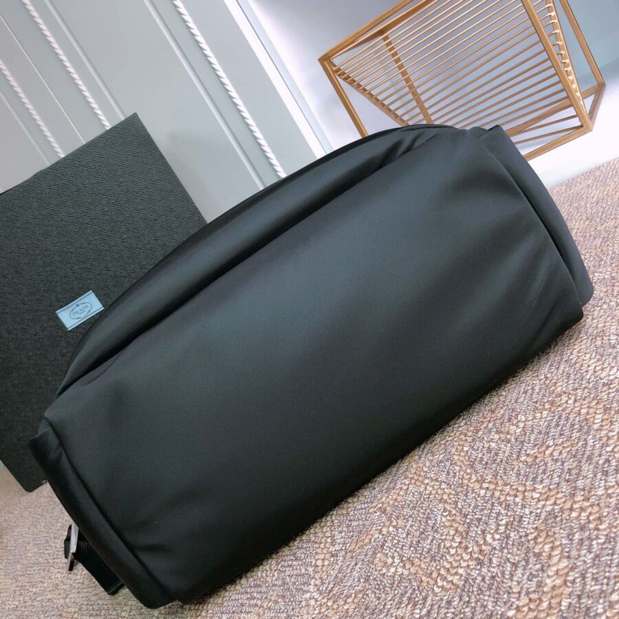 Designer Tote black bag – front view