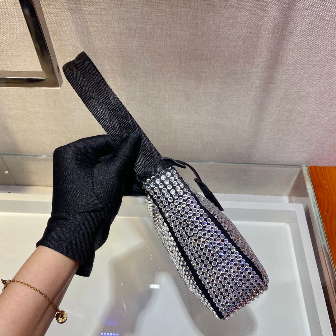 Sparkling HOBO BAG 23 IN أسود Nylon Attached Fully Crystals
