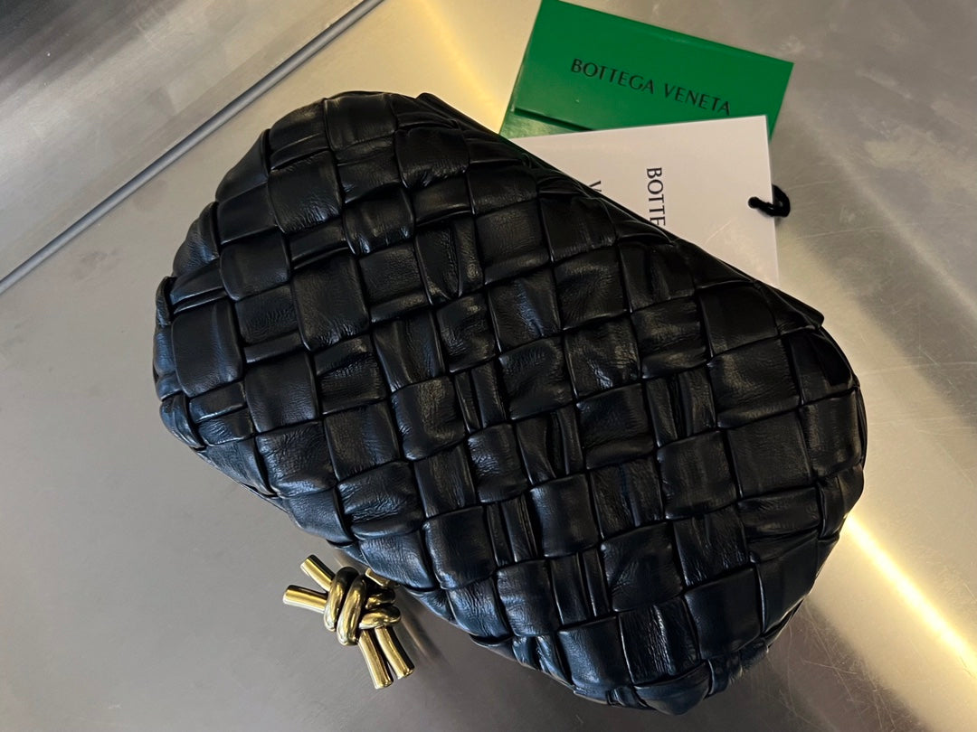 KNOT 19 IN أسود LAMBSKIN